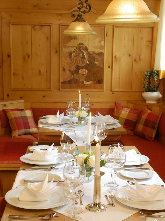 Landgasthof Und Hotel Weisser Lowe Eckental Exterior foto